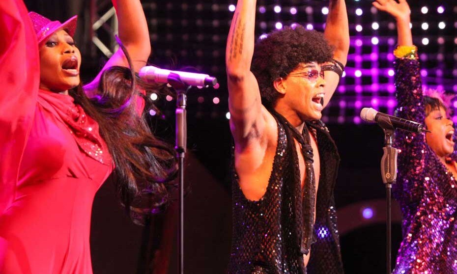 Darsteller der Show "The Tribute to ABBA & Boney M." im Estrel Berlin