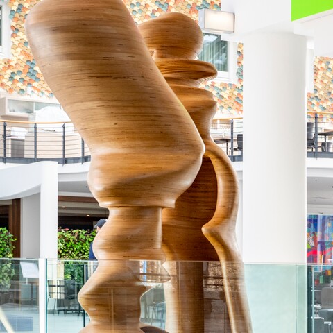 Statue von Tony Cragg