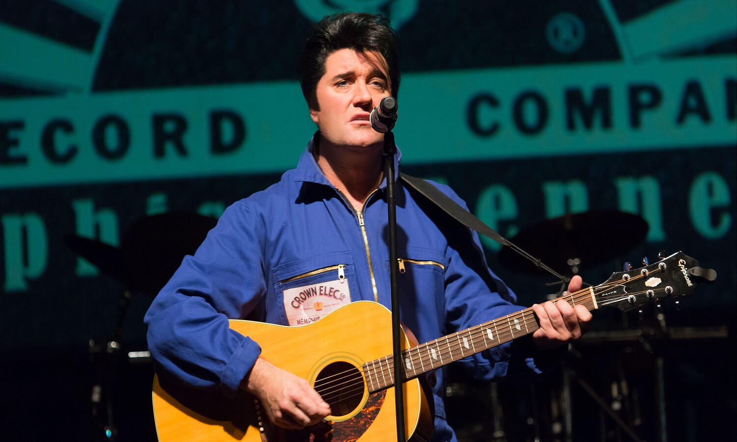 Grahame Patrick als Elvis Presley aus "Elvis - Das Musical" im Estrel Berlin