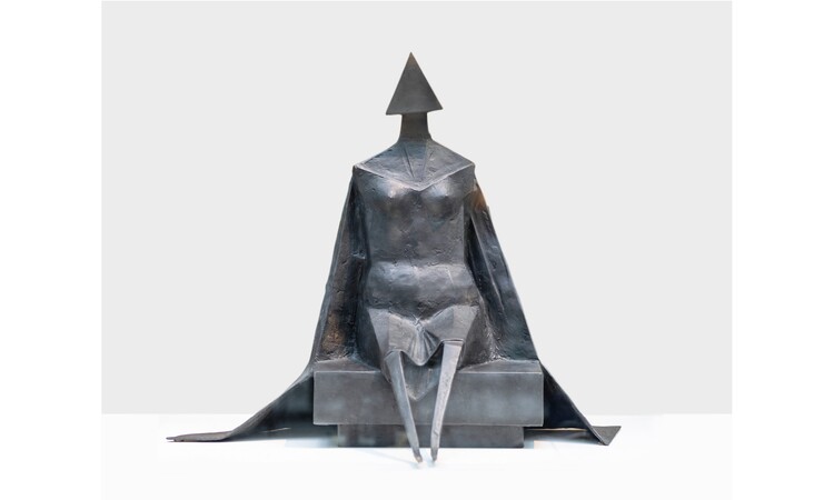 Statue von Lynn Chadwick