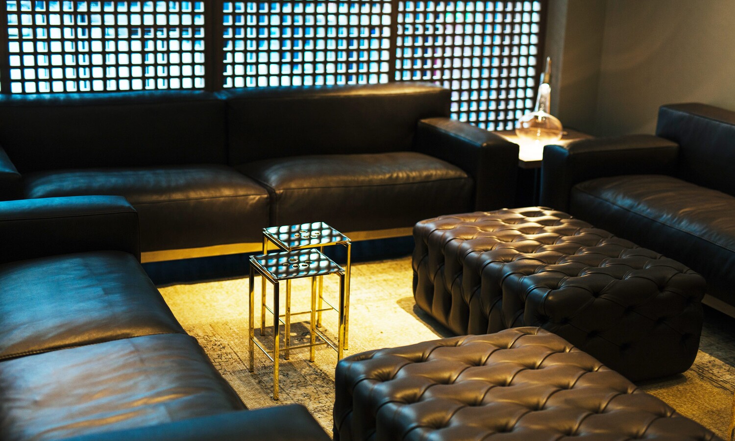 Sitzgruppe im Loungebereich des Estrel Privee