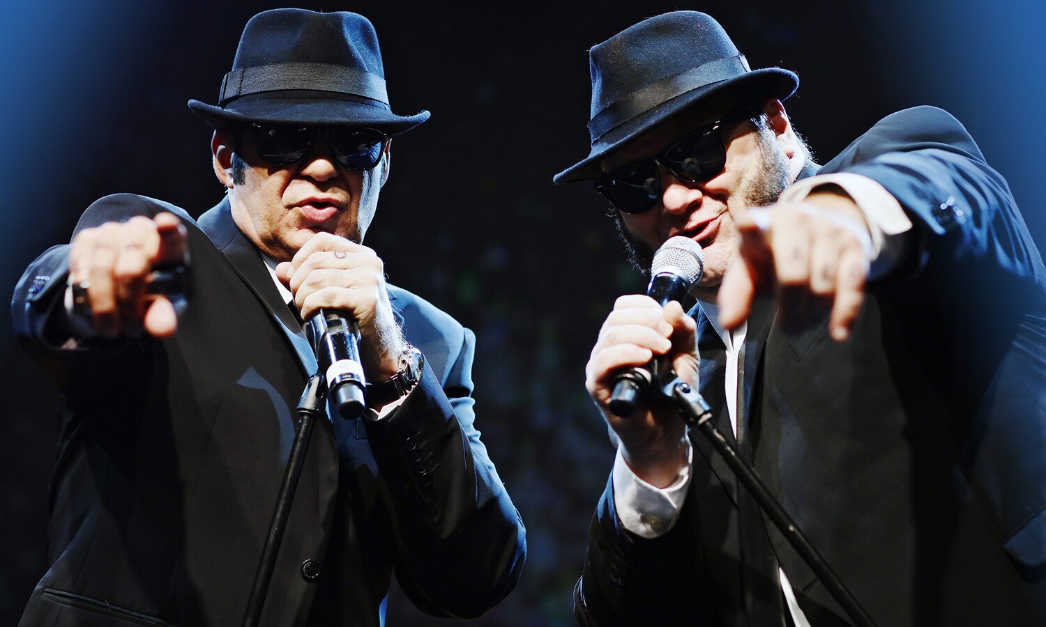 Chris und Geoff Dahl als Blues Brothers
