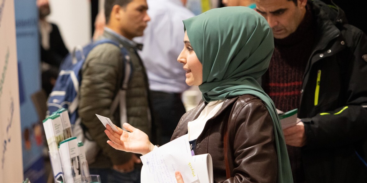 Jobbörse für Geflüchtete im Estrel Berlin