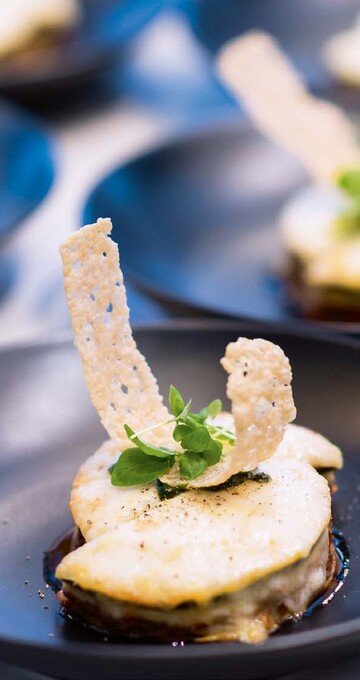 Angerichteter Teller mit Vorspeise