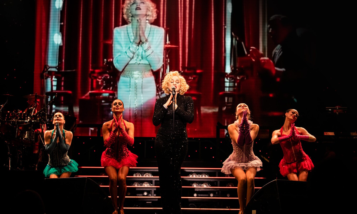 Melissa Totten als Madonna